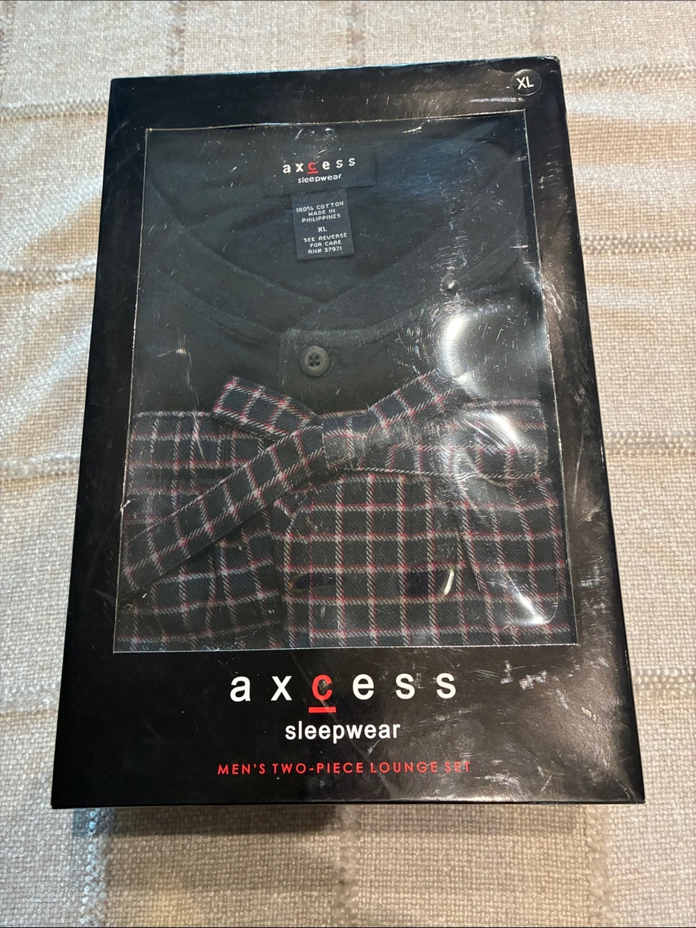Axcess Men's Black Plaid Lounge Shirt with Red Accent - XL